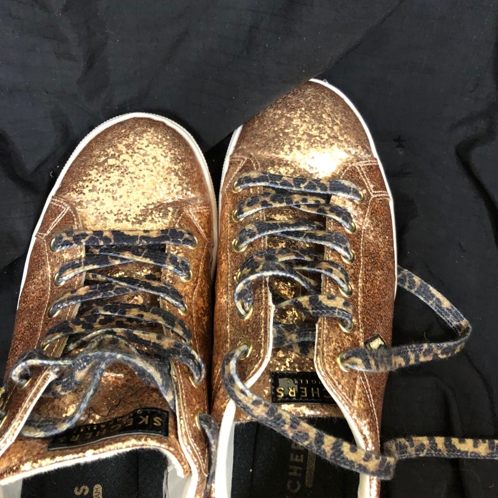 Skechers gold glitter and leopard laces SZ9
